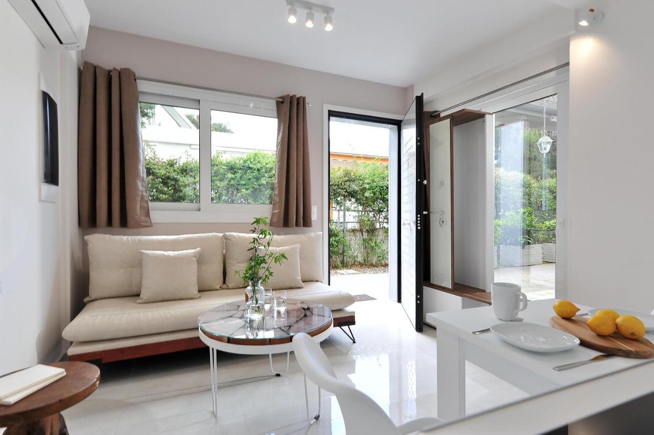 Alekos Luxury Suites Free 24H Transportation From - To Airport Artemida  Ngoại thất bức ảnh