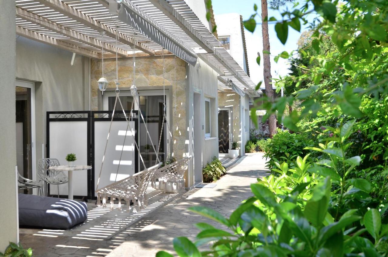 Alekos Luxury Suites Free 24H Transportation From - To Airport Artemida  Ngoại thất bức ảnh