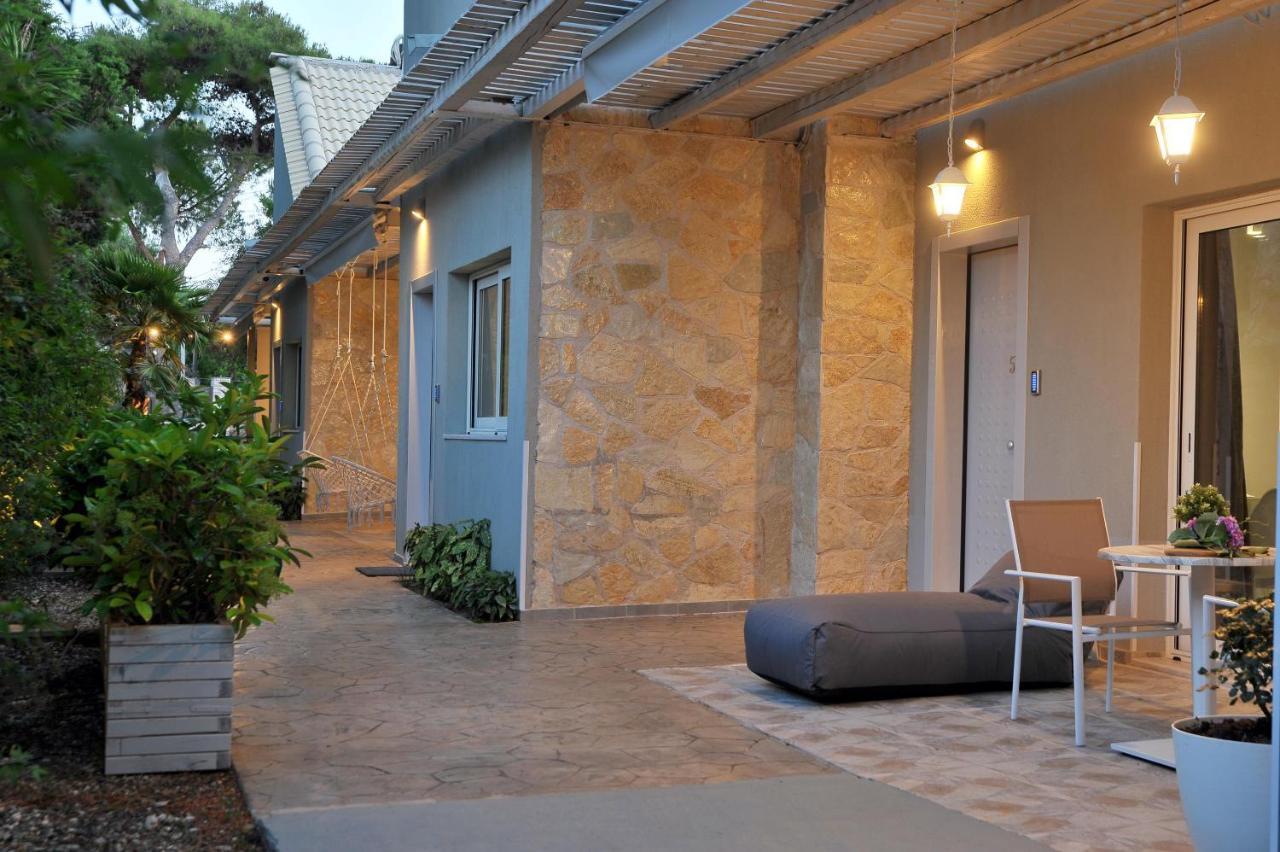 Alekos Luxury Suites Free 24H Transportation From - To Airport Artemida  Ngoại thất bức ảnh